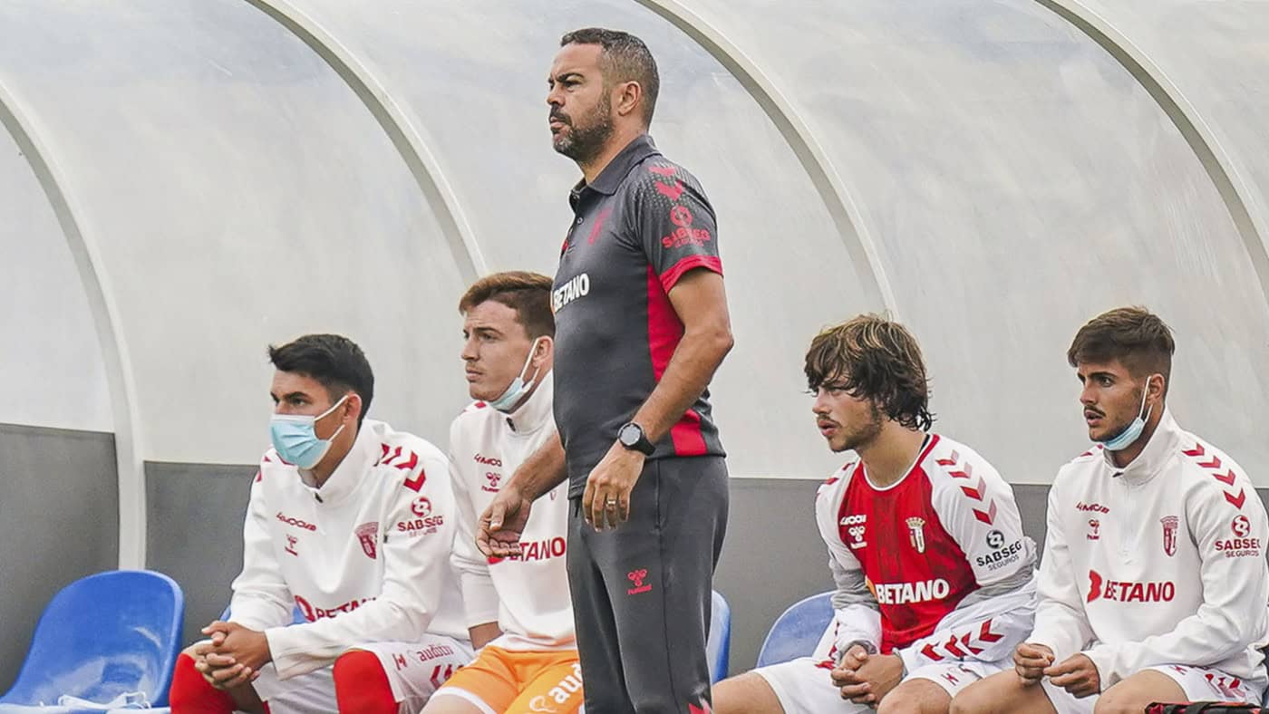 Oficial: Artur Jorge assina por duas temporadas