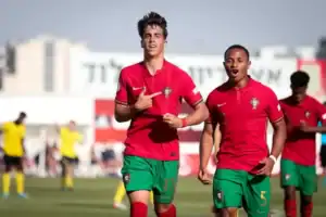 Portugal vence Suécia e está mais próximo dos 'quartos' do Europeu de sub-17&nbsp;