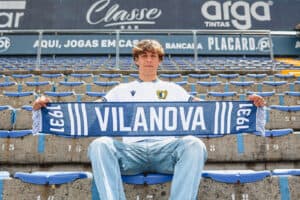 Gustavo Sá renova pelo FC Famalicão até 2025
