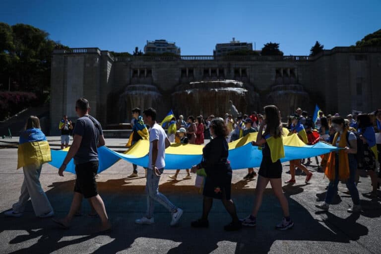 Líderes dos 27 países da UE decidem hoje estatuto de candidato para Ucrânia&nbsp;