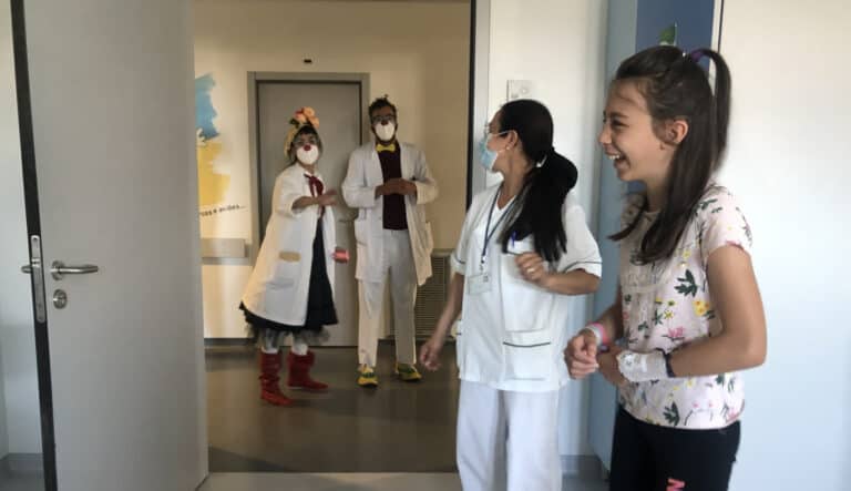 Operação Nariz Vermelho. A arte de fazer sorrir é um trabalho muito sério