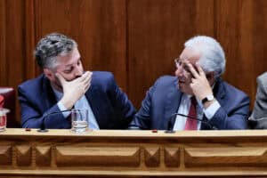 Novo aeroporto: primeiro-ministro pede revogação do despacho de Pedro Nuno Santos