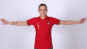 Famalicense Ana Azevedo eleita melhor jogadora da fase final do Europeu de fustal