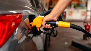 Gasóleo desce 6,5 cêntimos e gasolina 7 cêntimos. É a maior queda em dois meses