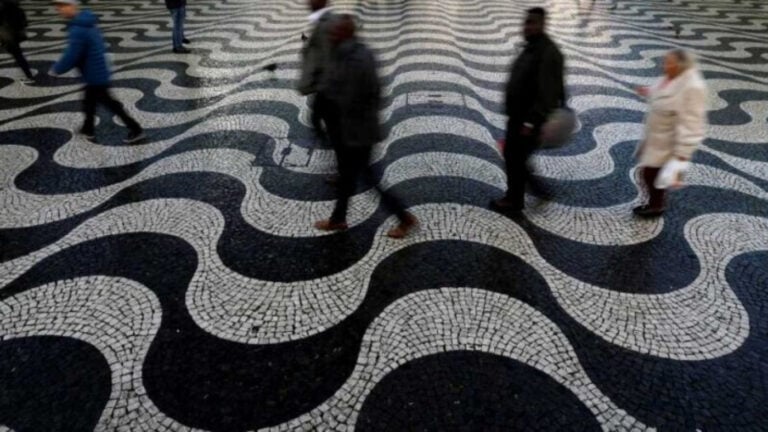 Pandemia agravou risco de pobreza de famílias monoparentais