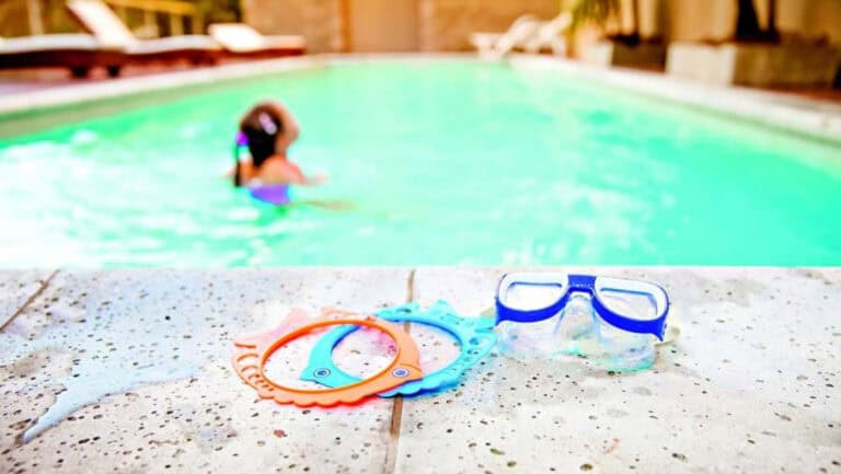 “Menos de um palmo de água é suficiente para o afogamento de uma criança pequena”