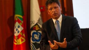 Caso das golas antifumo: ex-secretário de Estado acusado por crimes de fraude&nbsp;