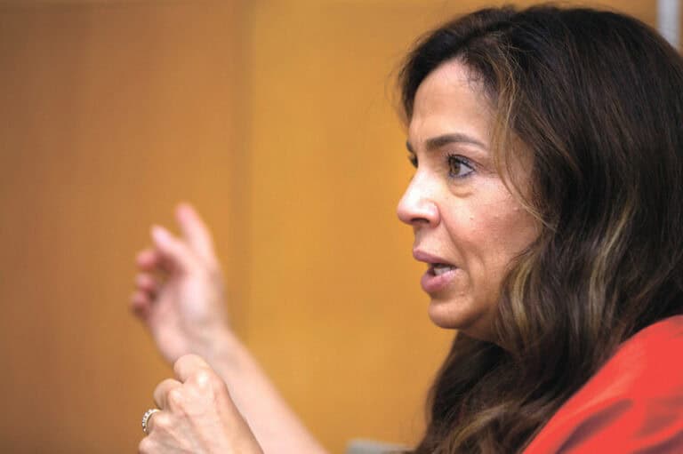 Autarcas do PS e PSD aprovam acordo para a descentralização