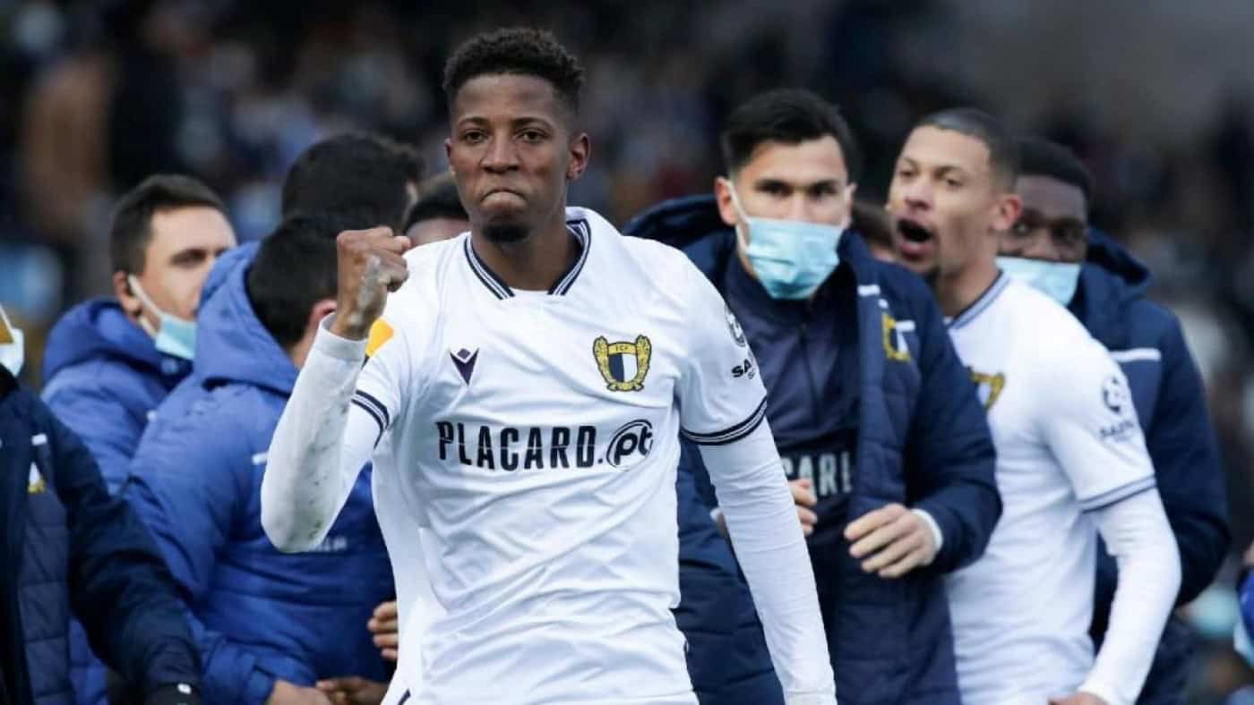 Simon Banza reforça SC Braga