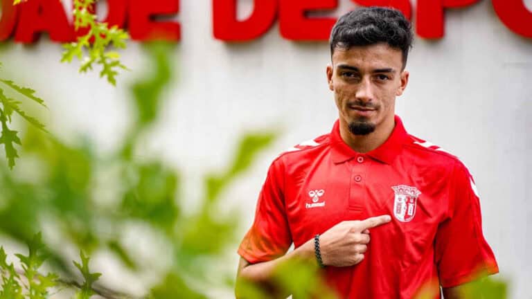 SC Braga contrata ex-lateral do FC Porto para a equipa B
