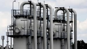 Ministros da UE tentam hoje acordo sobre redução de 15% no gás com exceções&nbsp;