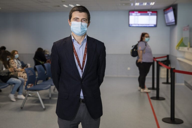 Governo quer pagar mais aos médicos mas limita a despesa total