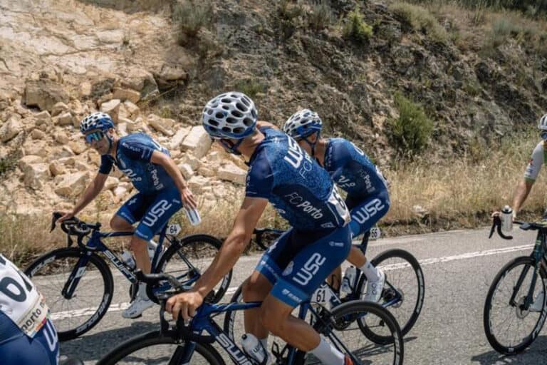 W52-FC Porto suspensa de todas as provas de ciclismo