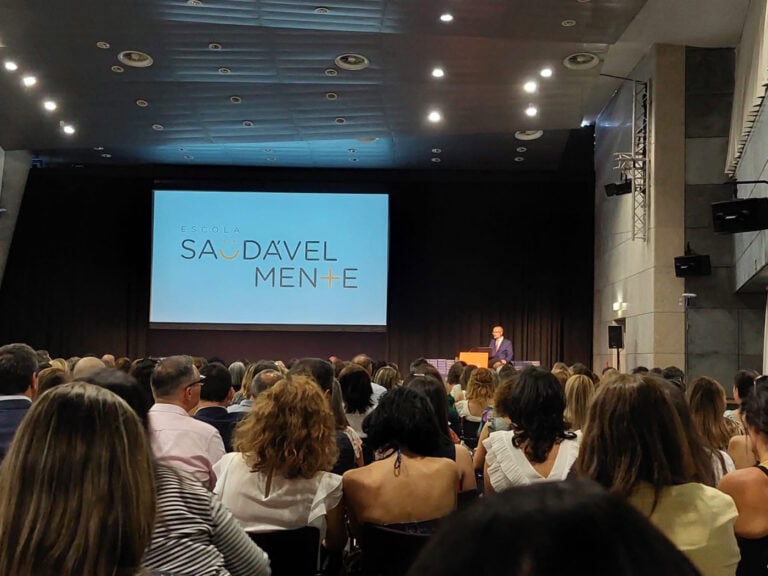 Selo 'Escola SaudávelMente' atribuído a 12 agrupamentos escolares de Guimarães