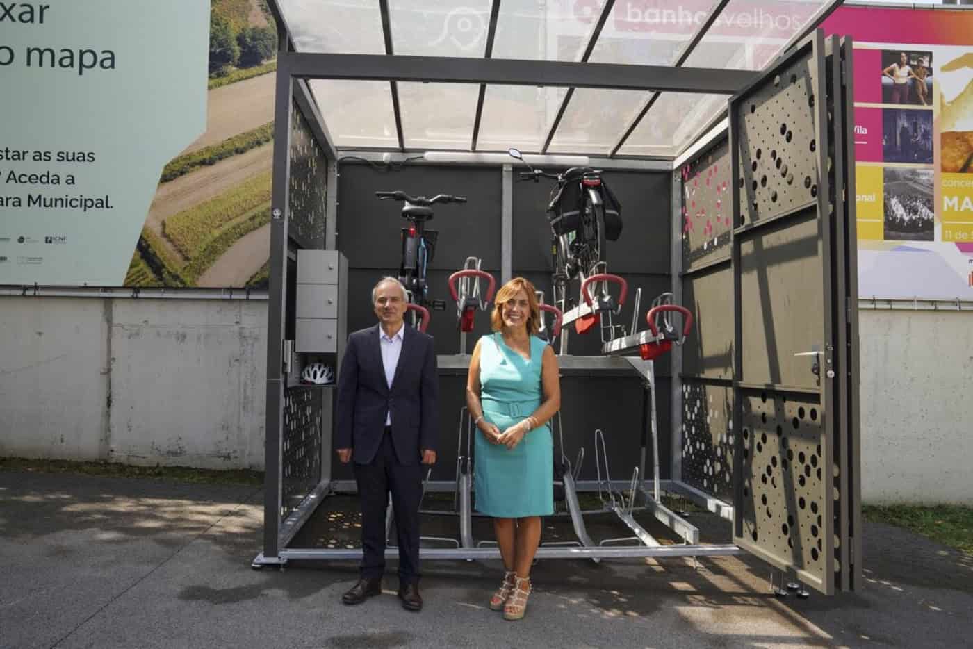 Guimarães inaugura parques de estacionamento de velocípedes