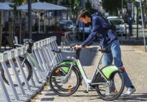 Estão a chegar a Braga bicicletas elétricas partilhadas e mais carregadores públicos