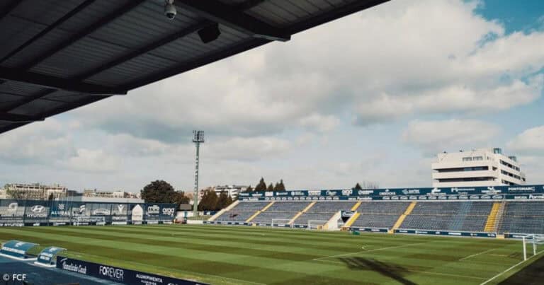 Duelo Minhoto entre Famalicão e SCB marca arranque da 2ª jornada da I Liga