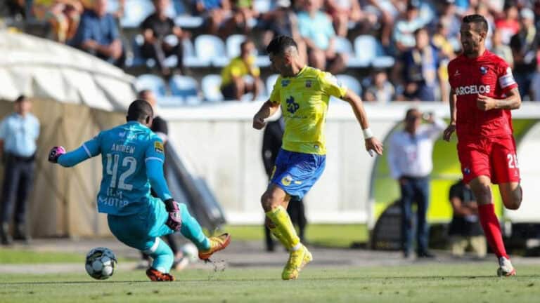 Arouca marca a abrir e garante três pontos frente ao Gil Vicente