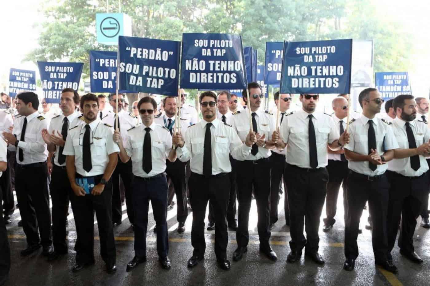 Pilotos, tripulantes e técnicos de manutenção da TAP juntam-se hoje em "marcha silenciosa"