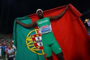Pichardo 'voa' 17,50 e junta ouro europeu ao mundial e olímpico