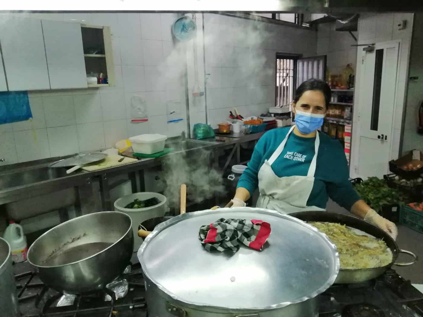 Falta de voluntários e donativos cria “pressão acrescida” no Virar a Página