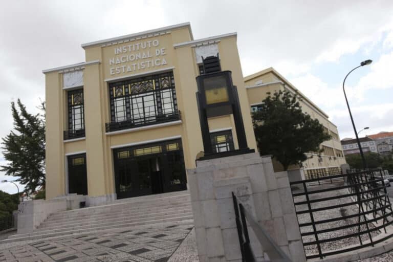 Taxa de inflação desacelera para 9,0% em agosto