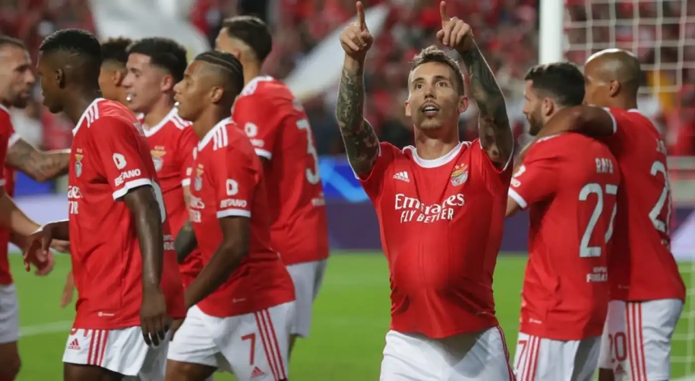 Benfica vence Maccabi Haifa na estreia da fase de grupos da Champions