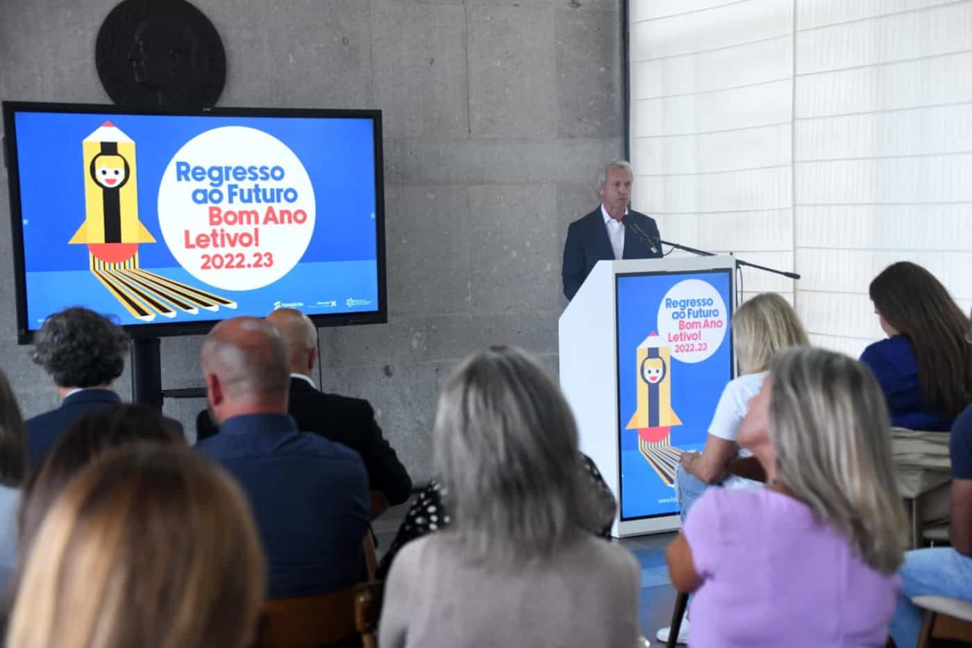 Famalicão tem 122 assistentes operacionais a mais do que o rácio