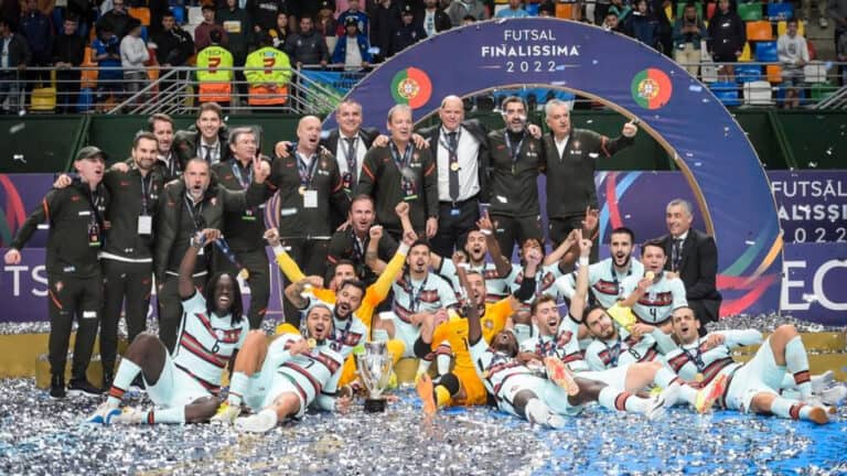 Seleção de futsal vence Finalíssima e conquista mais um troféu