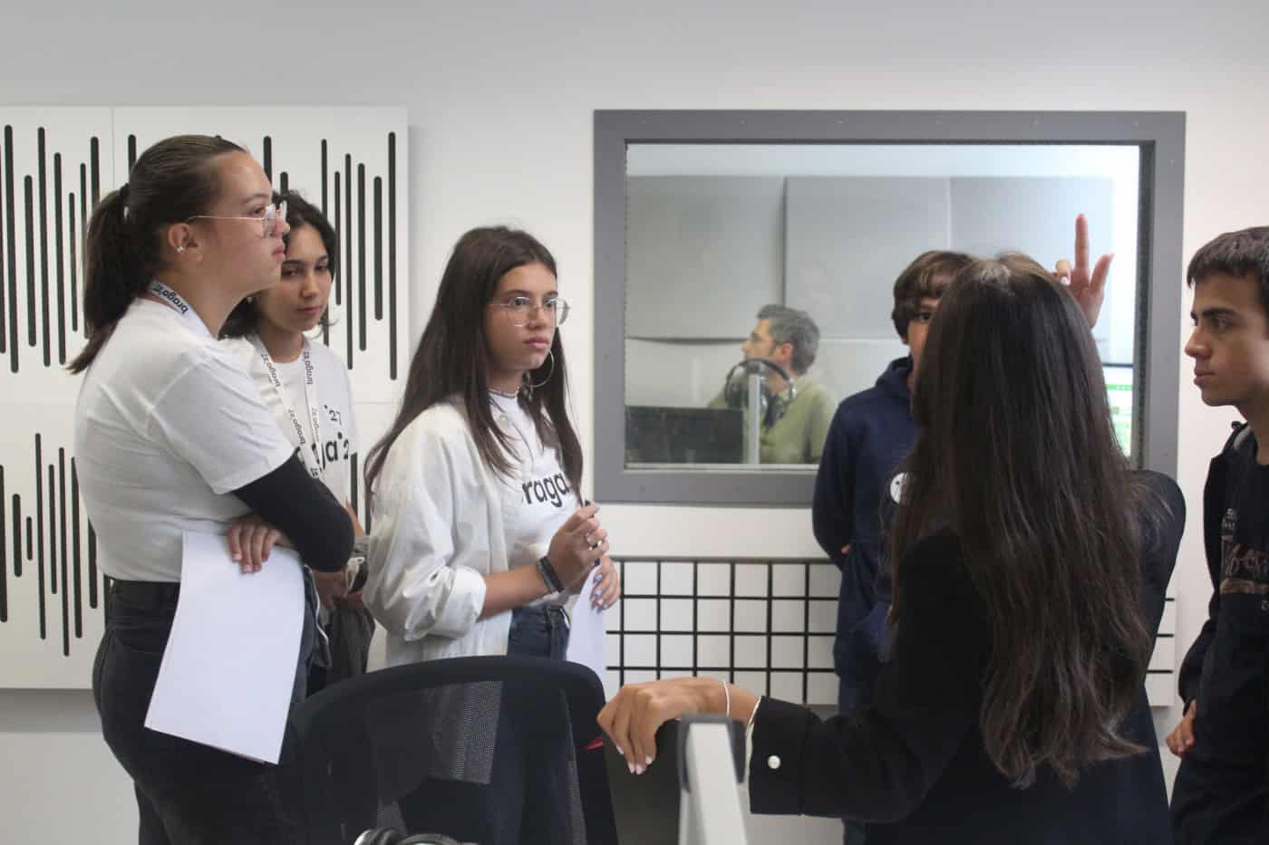 Geração B27 desafia jovens a pensar futuro cultural da cidade