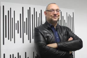 UMinho está a desenvolver pensos que mudam de cor perante infeção