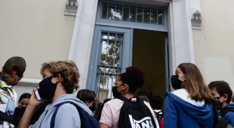 Fenprof estima que haja mais de 100 mil alunos sem aulas&nbsp;