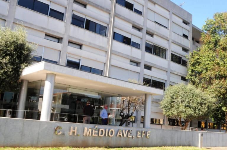 BE condena chumbo da audição do ministro sobre fecho de maternidades e urgências