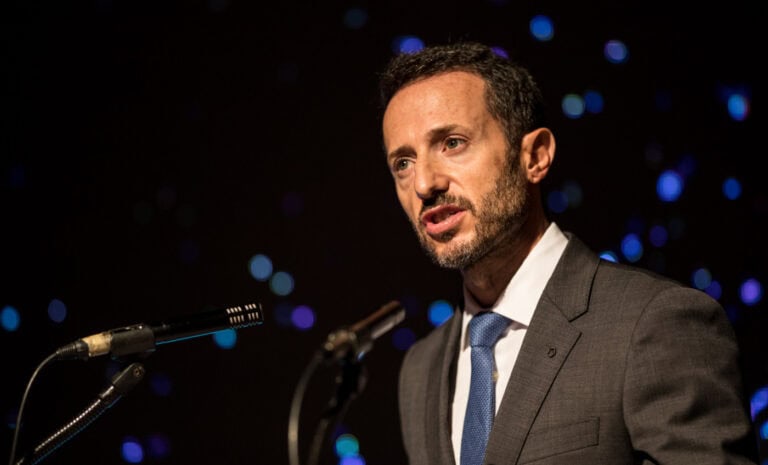 Escola de Engenharia pondera abandonar áreas mais clássicas da formação e investigação