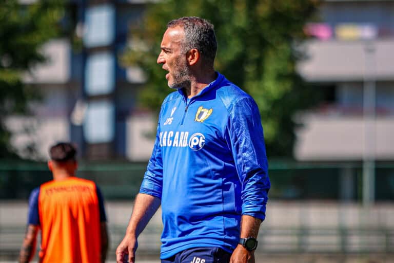 Famalicão 'aflito' procura dar a volta na receção ao Boavista