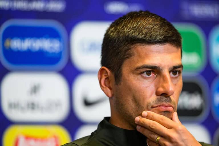 Selecionador da equipa feminina admite fazer alterações ao 11 inicial frente à Islândia