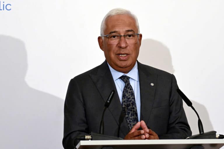 Costa defende que acordo de médio prazo é marco de confiança e da maior importância política&nbsp;