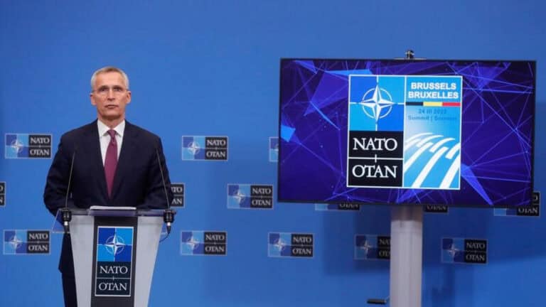 Ministros da Defesa da NATO reúnem-se para reforçar apoio à Ucrânia perante ameaças russas&nbsp;