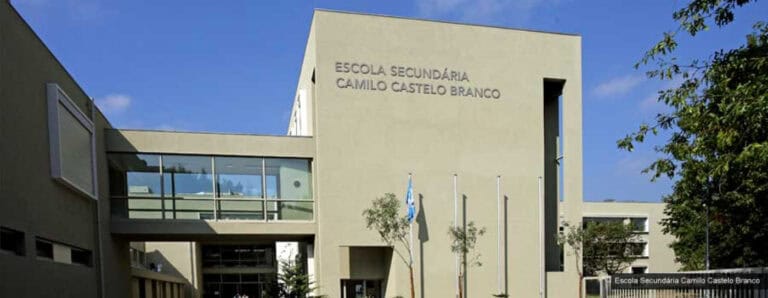 Professor de Moral acusado de 95 crimes de abuso sexual de 15 alunas em Famalicão&nbsp;