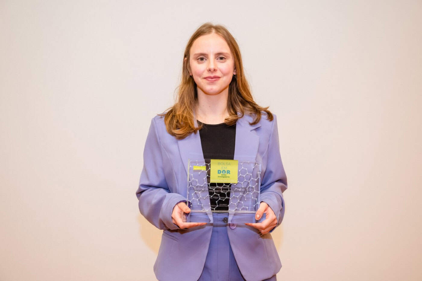 Investigadora do ICVS vence bolsa de 10 mil euros da Fundação Grünenthal