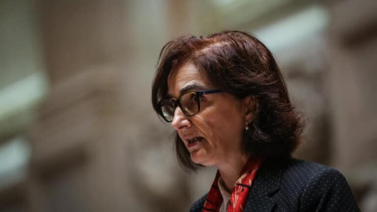 Governo quer até 2027 que metade das bolsas de doutoramento sejam atribuídas por empresas