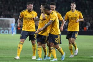 Benfica goleia o Maccabi Haifa e apura-se como cabeça de série&nbsp;