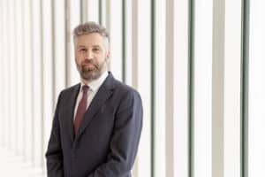 Governo aprova programa para investir 2,377 mil milhões no parque público de habitação