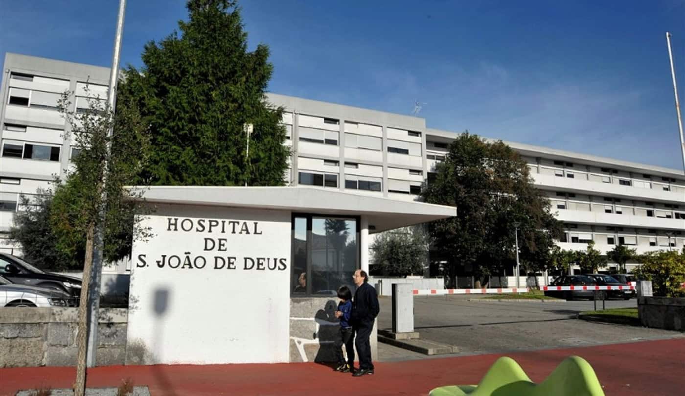 Isabel Camarinha em Famalicão para ação pública em defesa da maternidade