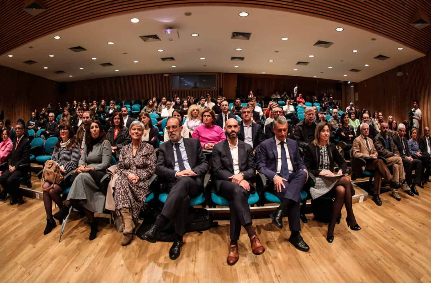 Escola Superior de Enfermagem prepara novos mestrados um deles internacional