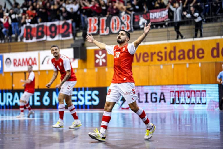 SC Braga empata a três golos na receção ao Benfica e antes de visitar o Sporting