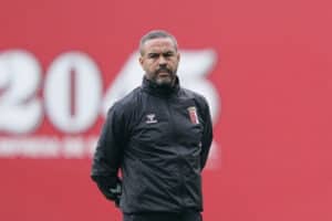 Artur Jorge defende que equipa "não vive um momento de crise"