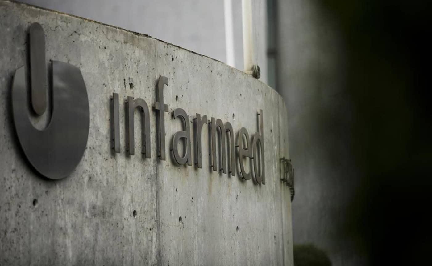 Covid-19. Peritos e políticos fazem ponto da situação no Infarmed