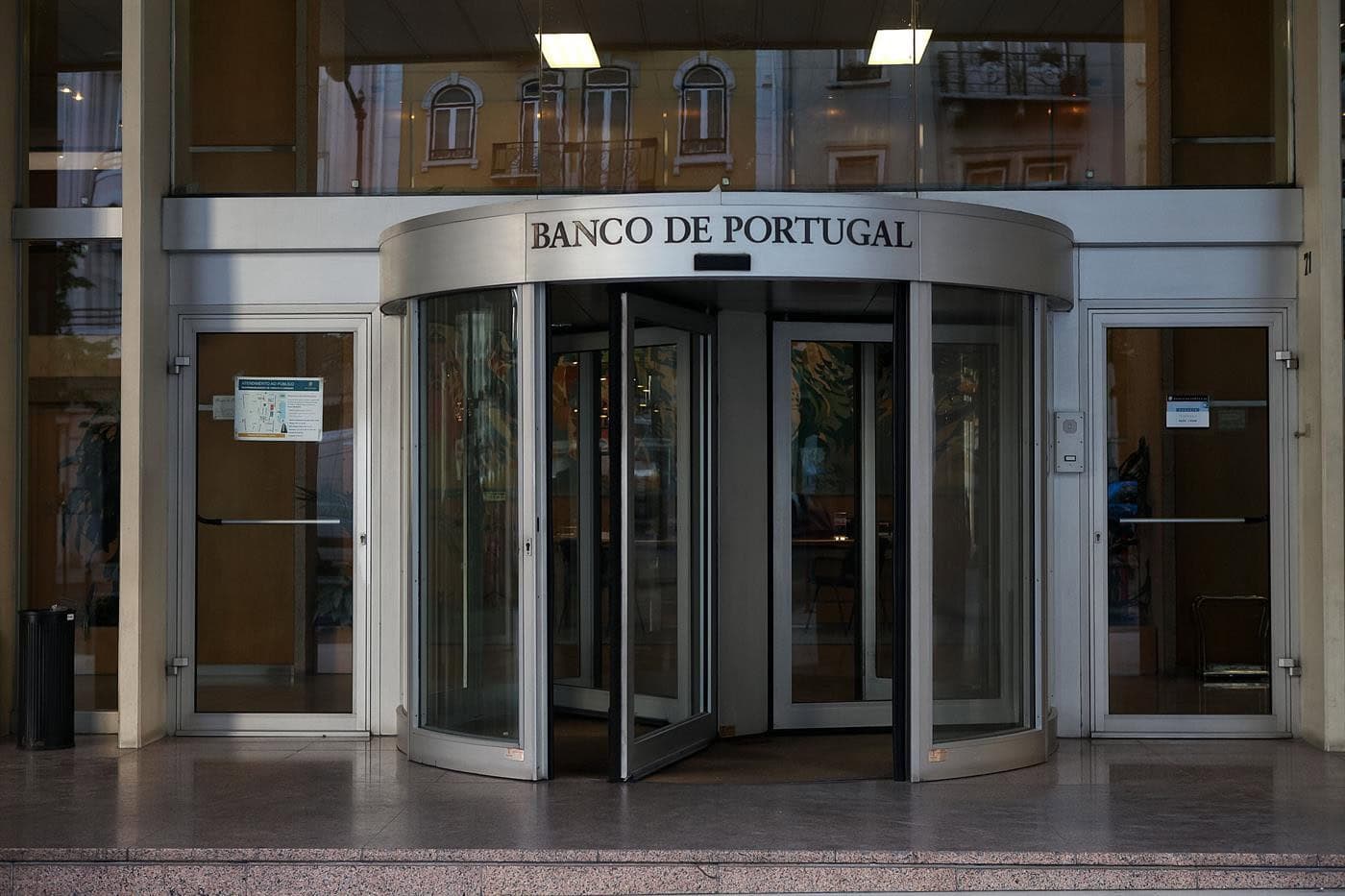 Dívida externa líquida cai para 72,2% do PIB no 3.º trimestre, o rácio mais baixo desde junho de 2008