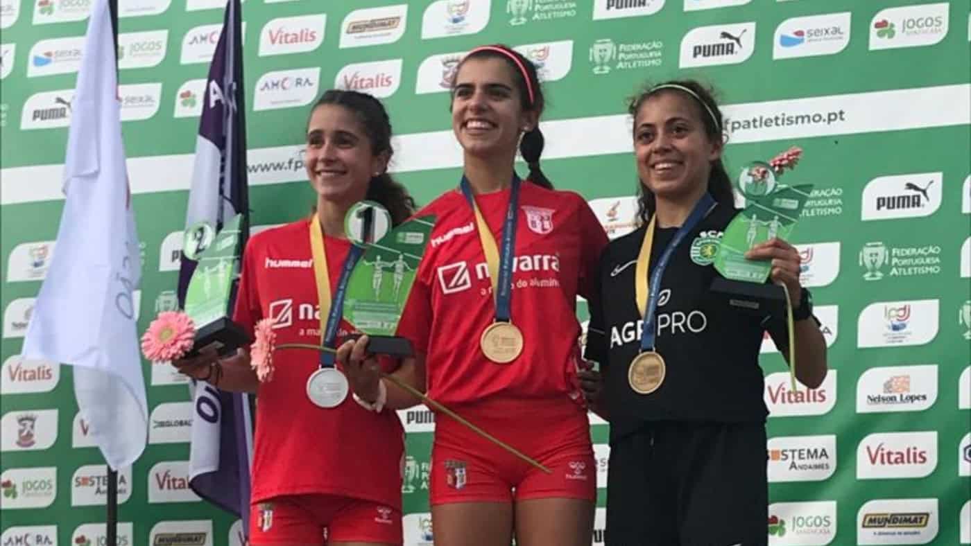 Município aprova voto de louvor à equipa feminina de atletismo do SCB